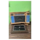 Vintage GE MCM Wood Grain Wall Clock - Cordless