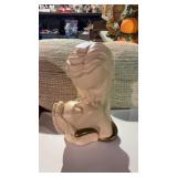 Abco Couple Kissing Statue