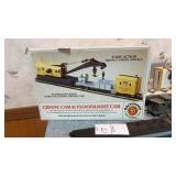 Bachmann crane car & floodlight car