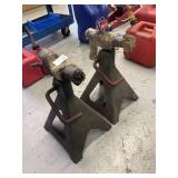 2 6-ton jack stands