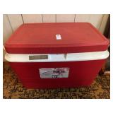 Rubbermaid Cooler