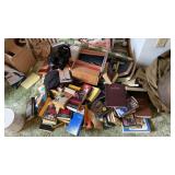 Lot of books and wreath