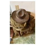 Scout lot with hat and bag