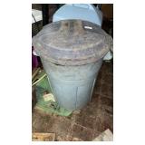 Rubbermaid Trash Can