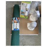 Variety of light bulbs & easy liner
