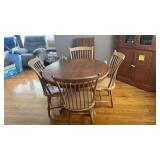 Wooden Dining Room Table W 4 Chairs and Leaf