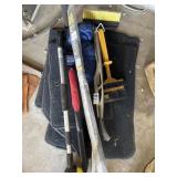 Car mats & brushes