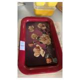 4 Metal serving trays and placemats