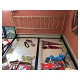King sized bed Metal headboard & frame +* No
