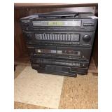 Soundesign Stereo Receiver and Two Speakers