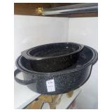 2 Graniteware Roasting Pans