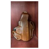 DeSantis gun holster 001 V5 right