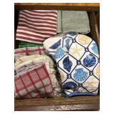 Tea towels, dish rags, oven mitts