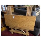 Folding table