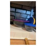 Pyrex bowls