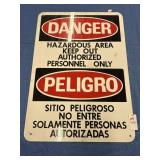 Danger English/Spanish Tin Sign