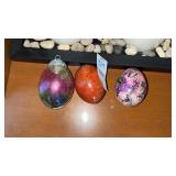 2 Decorative Eggs and Ornament