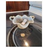 Ruffle edge dish