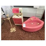 Vintage Barbie Dream Spa Bathtub, Coatrack and