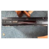 Panasonic DVD-RV20 player