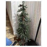 4ft Pine Tree