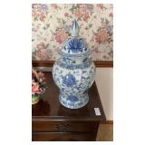 Ethan Allen Home Collection Porcelain Ginger Jar