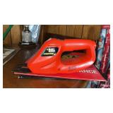 Black & Decker Cordless Grass Shear with Garden
