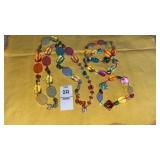 Chunky colorful bead necklace & 3 stretch