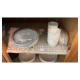 Vintage Pyrex 1.5quart milk glass casserole dish