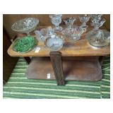 Wooden stand - *no contents