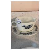 Vintage Pyrex old town blue gravy boat and