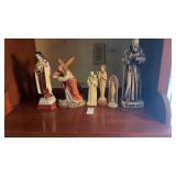 Lot of religious ceramic figurines