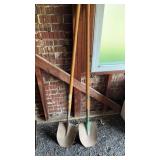 2 Shovels