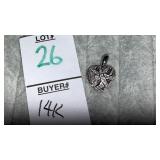 14k white gold diamond heart pendant