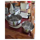 Sunbeam MixMaster like new