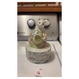 Vintage Seymour Mann Cat Music Box