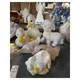 Lot of lamb and duck figurines (6)