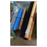 Lot of Push Broom Heads