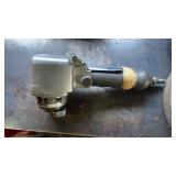 Chicago Pneumatic CP-864 air sander