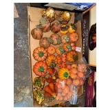 Lot of ceramic pumpkin figurines
