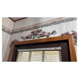 Rose Doorway Wall and Frame Decor