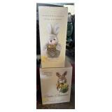 Cracker Barrel animated bunnies in boxes