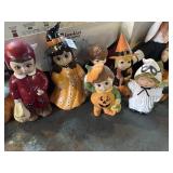 Lot of 6 trick or treater figurines