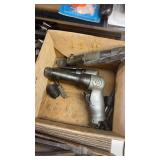 Lot of air chisels (CP central pneumatic)