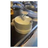 Heavy duty adjustable hamburger press