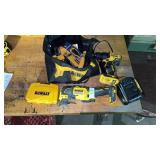Dewalt lot - carry bag, charger and battery,