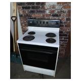 Fridgidare electric stove