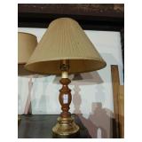 Wooden center lamp