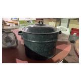 Speckled Enamelware Roaster Pot