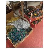 3 boxes of vintage C7 light strands, flower